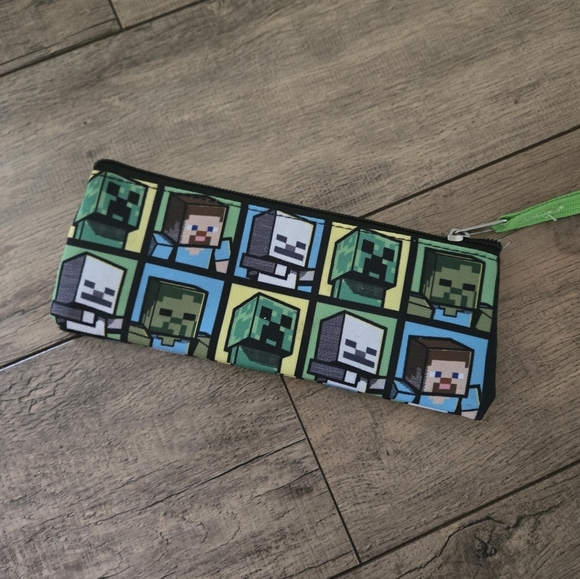 Minecraft Character Pencil Case - Green and Blue - Picture 2 of 5